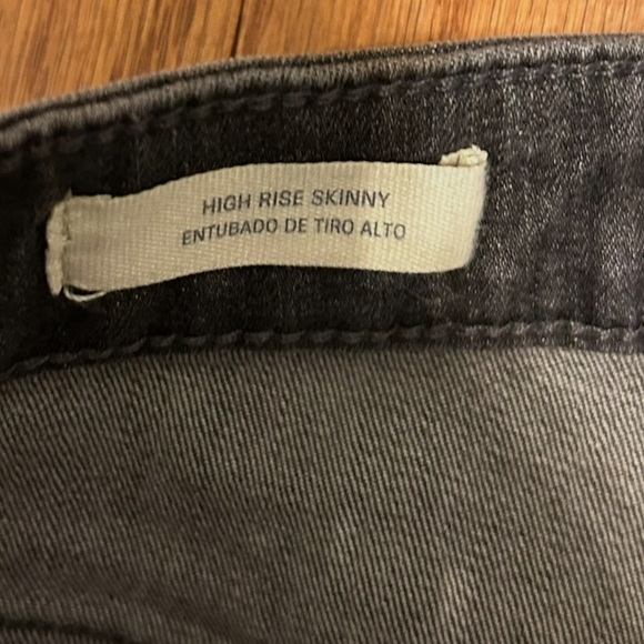 Universal Thread Gray Skinny Jeans Women’s Size 10/30R - Picture 7 of 9